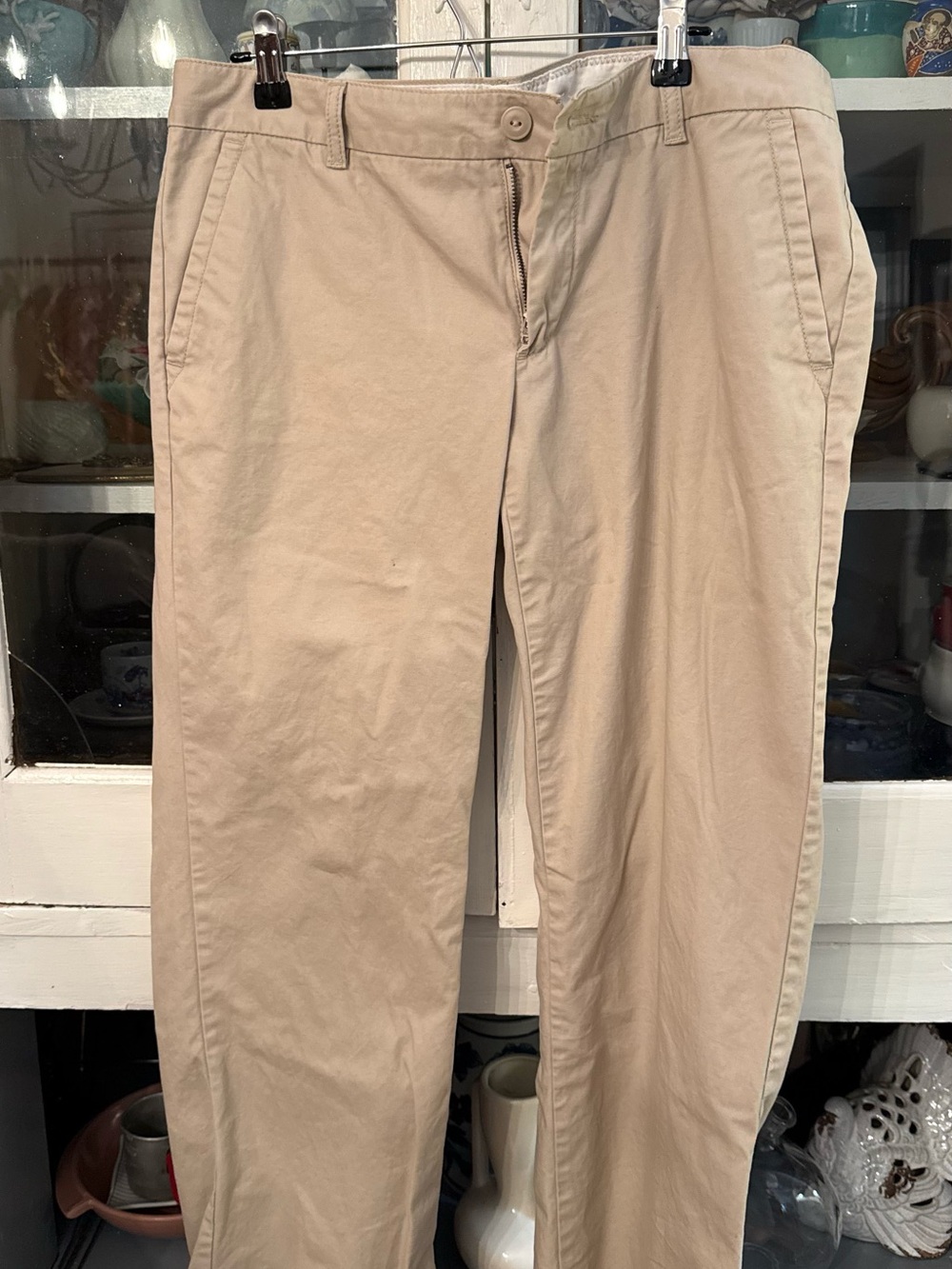 GAP women’s Chino Pants in Light Beige